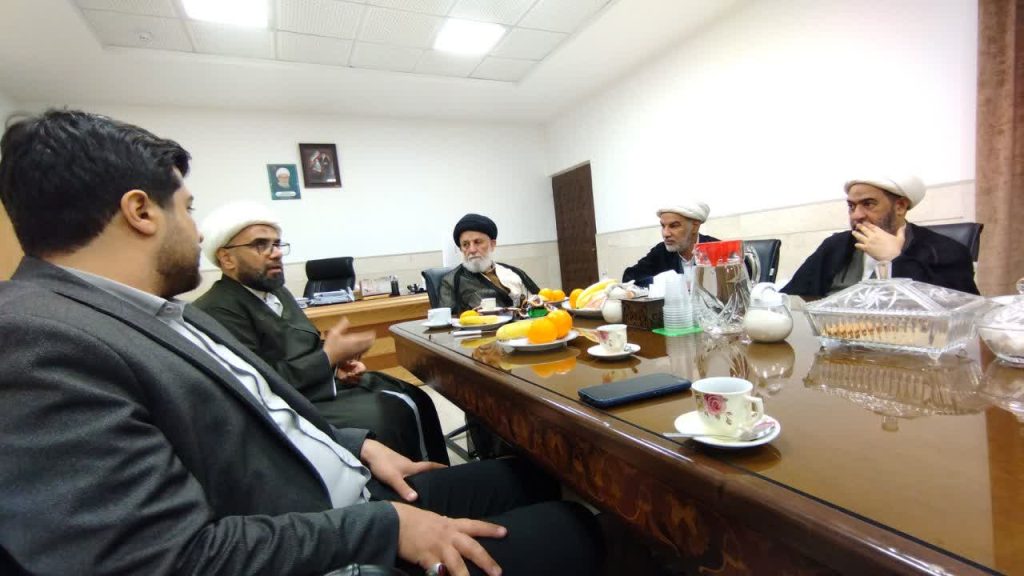 سید محمد امین خویی، تولیت موقوفات آیت‌الله العظمی خویی(ره)، در تاریخ ۲۳ آذرماه ۱۴۰۳ به دعوت رسمی دانشگاه بین‌المللی آل‌البیت(ع)، از نمایشگاه پژوهش و کتاب این دانشگاه بازدید کرد.